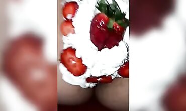 Mio Marito Mi Ha Fatta La Torta Sulla Figa