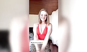 Solo Blonde Emilyrosetv Dances and Poses for the Camera