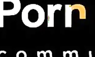 Solo Babe Flashes Beaver and Throats on TikTok