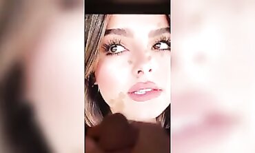 Addison Rae TikTok gift: Exclusive Behind-The-Scenes Footage