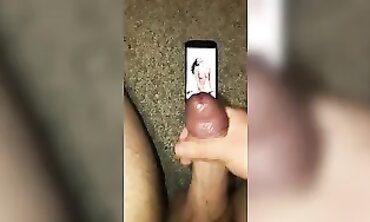Fat Cock Spunked On Kendall Jenner's Face In Viral Cumshot Video