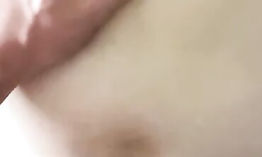 Blonde MILF Violet Gets a Fresh Facial Cumshot