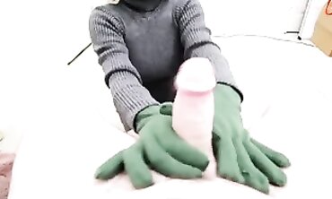 Green Gloves