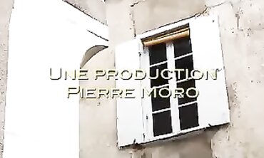 Lana Fever: Une Chienne Anal et Hardcore à la Maison