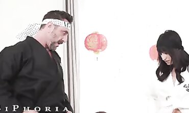 Isabella Nice Teaches a Stud the Art of Cobra