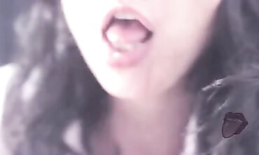 Married MILF Brunette Gives Deep Throat Blowjob And Swallows