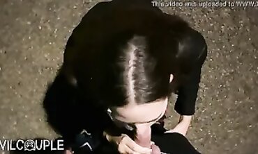 Blindfolded Cute Girl Gives a Blowjob in the Park