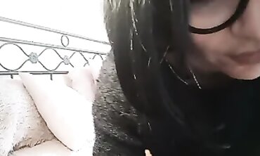 Love's Kinky Pissing Fetish and Massage