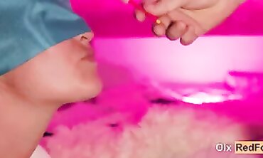 Teeny-Lil-Tricks: Viktoria Masters The Game Of Gargle