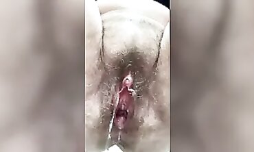 Close-Up View of a Mature Milf Cunt