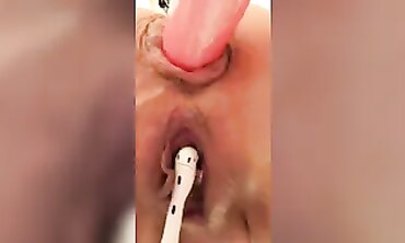 Joan's Amateur Anal Play With Big Dildos
