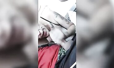POV Milf Tweakin Gives An Amateur Blowjob In Public