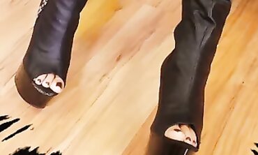 Brianna Beach Feet Worship Compilation: Close-Ups & Sole Licking