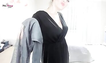 Miss Honey Barefeet Nuzzles Thong in Solo Webcam JOI