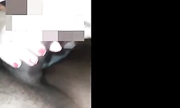 Amateur Girlfriend Gives Deep Throat Blowjob and Handjob