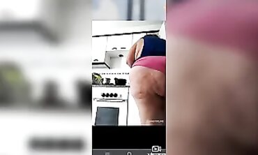 Latina MILF With Huge Wide Ass