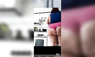 Latina MILF With Huge Wide Ass