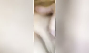 Pink Gives a Plump Cougar a Sensual Massage