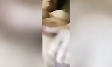 Pink Gives a Plump Cougar a Sensual Massage