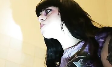 POV: Skinny Domina Brushes Teeth While Slave Watches Pt 2