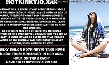 Hotkinkyjo Takes a Massive Dildo Anal