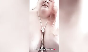 POV: SSBBW Mrs Apple Takes the Lap Ride