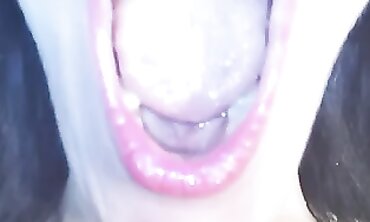 Legitimate Dadcrush Babe Takes Mouth Pie POV Pt 1