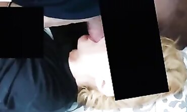 Lei mi lecca cazzo, palle e culetto