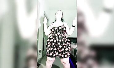 Rainbow Pear: Phat Ass White Girl With Immense Culo 14