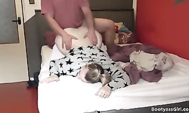 Step Sis with Massive Yam-Sized Ass Bangs Out on Couch