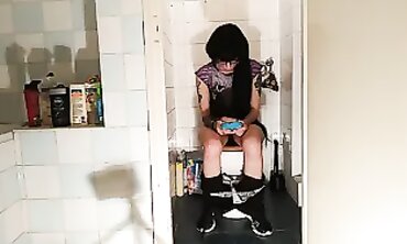 Joy and Beauty: Gothic Pee on the Toilet Pt 2