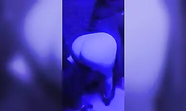 British PHAT ASS White Girl Gets Outdoor Train Roof Threesome
