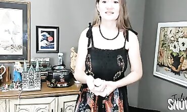 Cougar MILF TinySpinnerMILF Teaches You How to Jerk Off