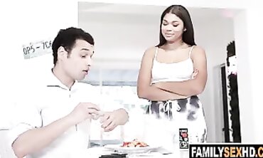 Step-Siblings' Quarantine Fuckfest