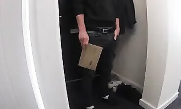 Recently Divorced Cougar Seducing the Delivery Guy