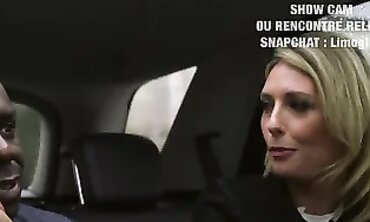Julie et Emma Partagent le Noir Joss