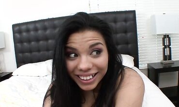Bootylicious Latina Gets A Ample Sticky Internal Ejaculation Deep Inwards Her Gash two
