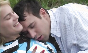 Humungous Jugged Blondie Jasmine Rouge Nailing In An Outdoor Threeway