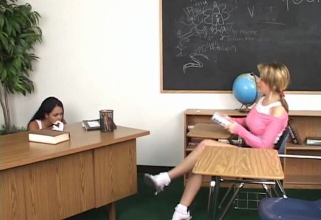 Victoria Sinn Humps Tyla Wynn With A Strap Dildo Lollipop