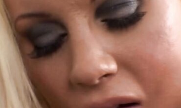 Kelly Taylor Gets Ravaged Wet
