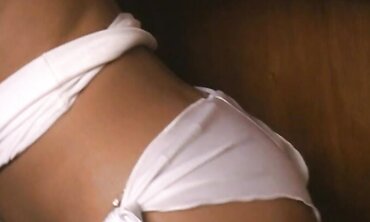See Alexis Amore's Pearl Ring Stir With Every Shovel Her Puss Takes