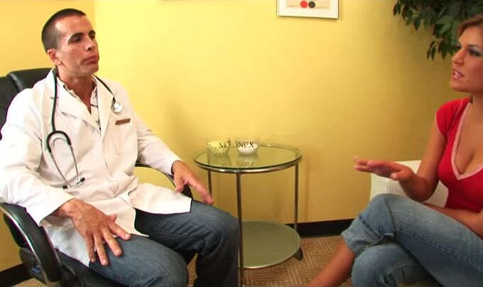 Meaty Tit Platinum-Blonde Patient Leigh Livingston Gets A Thorough Checkup