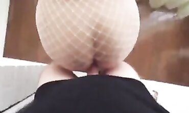 POV Quickie mit spritzigem Creampie
