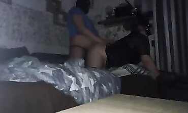 Sklavin Michelle am Kopf fixiert und geil gefickt