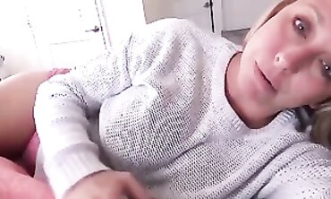Brianna Beach Gives a Wild Amateur Blowjob and Handjob