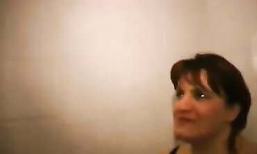 Sotto La Gonna: Italian Hardcore Anal