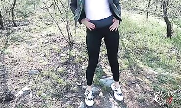 Princess Gets Creampie Deepthroat In The Park