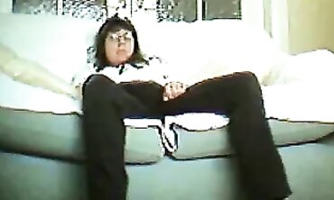 Housewife's Covert Diary: Day 2 Solo Session