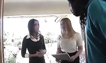 Interracial Threesome: Brunette and Blonde Share a Blowjob