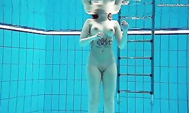 Dasha Dark POV Underwater Oral Pleasure